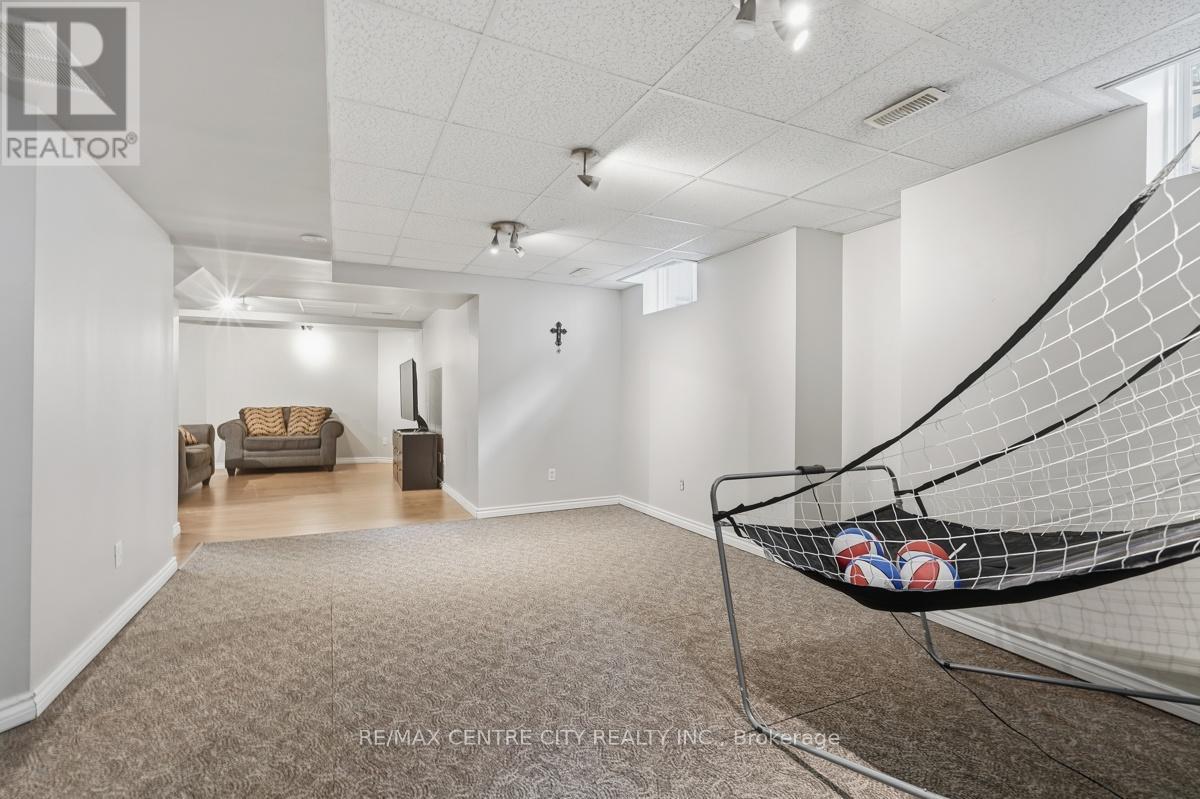 1141 Crosscreek Cres Crescent, London East, Ontario  N5Y 6H6 - Photo 18 - X13219882