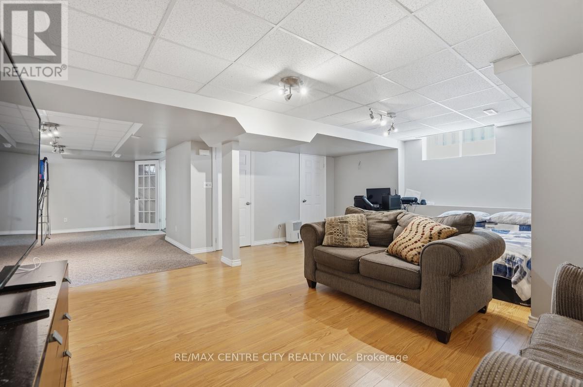 1141 Crosscreek Cres Crescent, London East, Ontario  N5Y 6H6 - Photo 20 - X13219882
