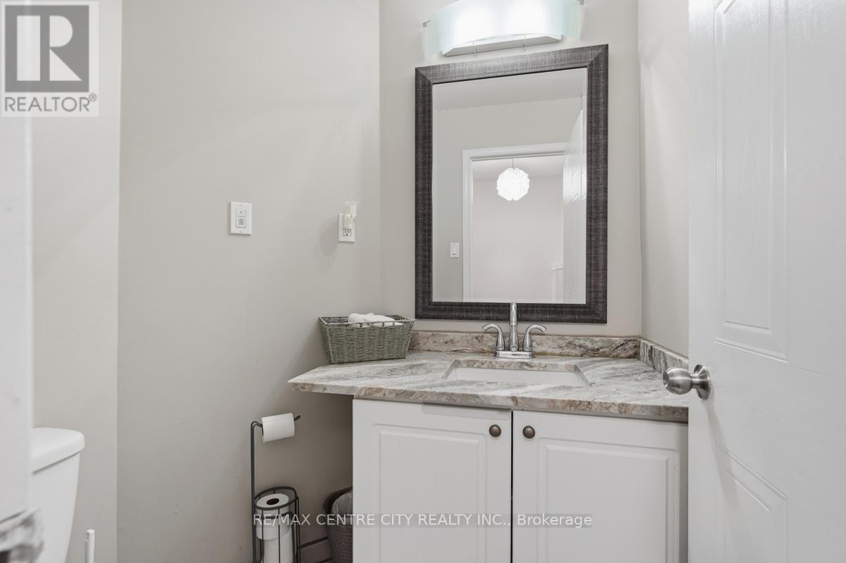 1141 Crosscreek Crescent, London East (East A), Ontario  N5Y 6H6 - Photo 14 - X13219884