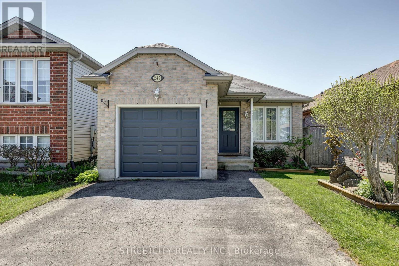 247 Exmouth Circle, London East (East I), Ontario  N5V 5G5 - Photo 1 - X13219962
