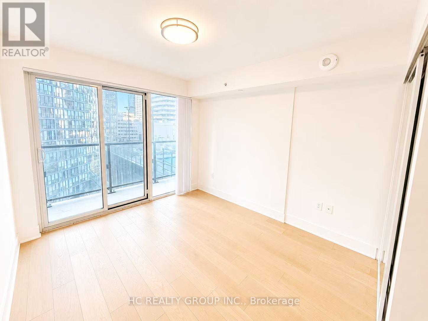 1001 - 955 Bay Street, Toronto, Ontario  M5S 0C6 - Photo 7 - C13219848