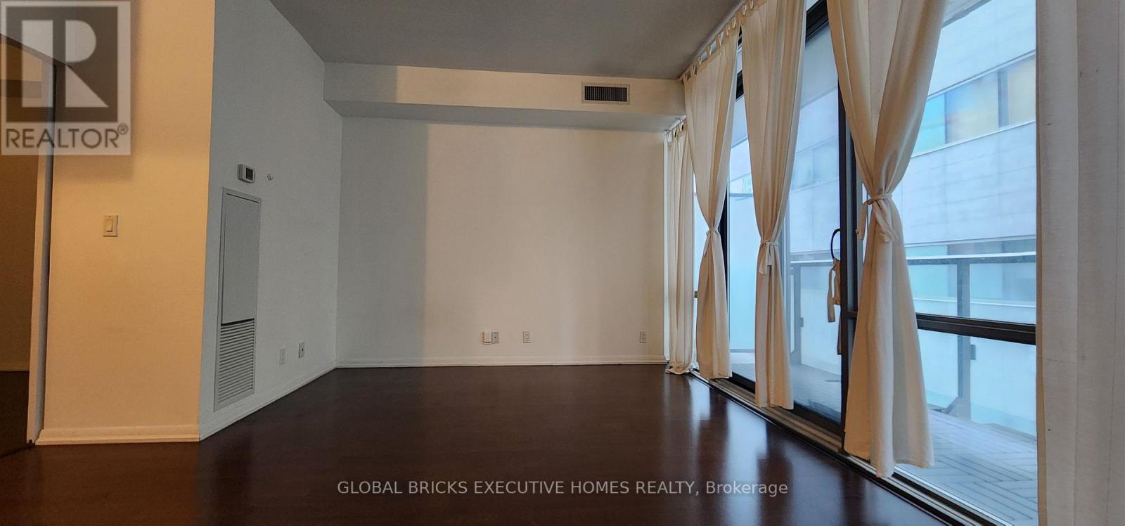501 - 832 Bay Street, Toronto, Ontario  M5S 1Z6 - Photo 14 - C13219866