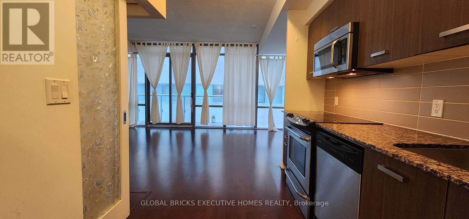 501 - 832 Bay Street, Toronto, Ontario  M5S 1Z6 - Photo 16 - C13219866
