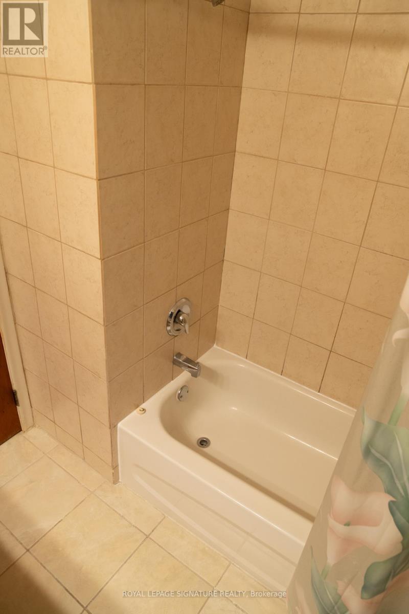 2 Brantwood Drive, Toronto, Ontario  M1H 2G6 - Photo 4 - E13219898