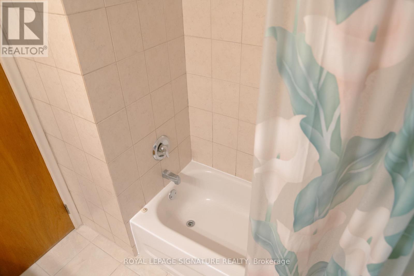 2 Brantwood Drive, Toronto, Ontario  M1H 2G6 - Photo 6 - E13219898