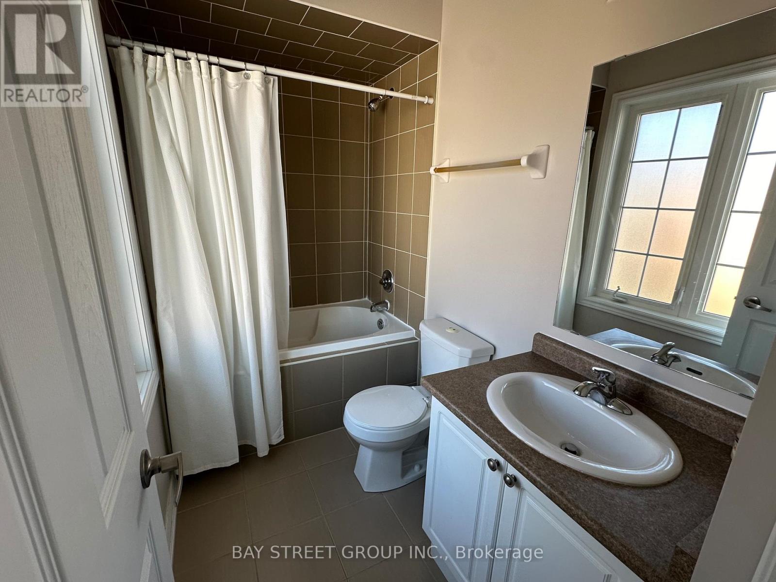 Coach - 21 Duncan Road, Markham, Ontario  L6B 0T5 - Photo 14 - N13219836