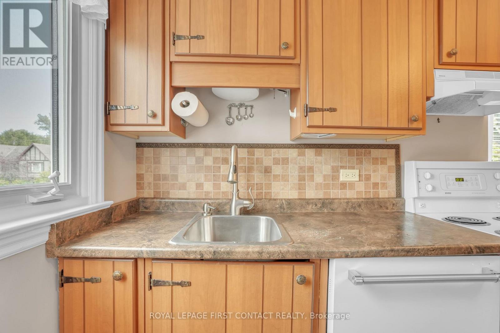 204 Dominion Drive, Clearview (Stayner), Ontario  L0M 1S0 - Photo 11 - S13219900