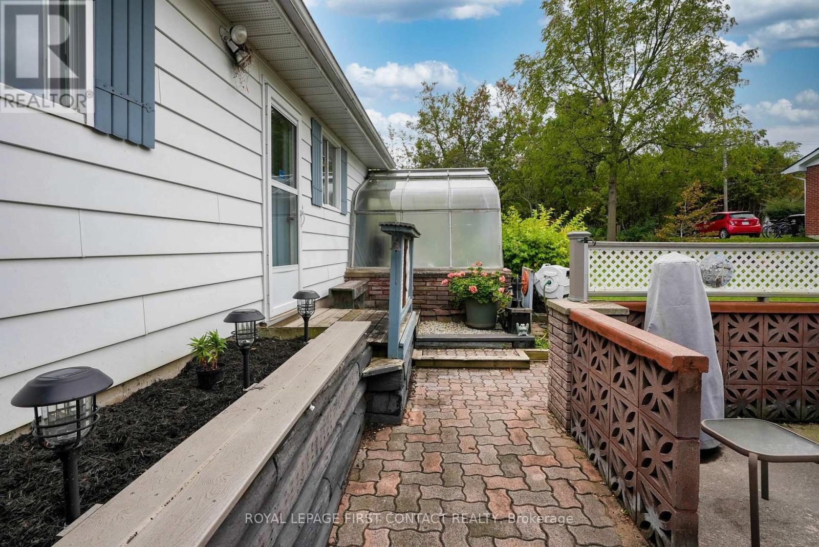 204 Dominion Drive, Clearview (Stayner), Ontario  L0M 1S0 - Photo 6 - S13219900
