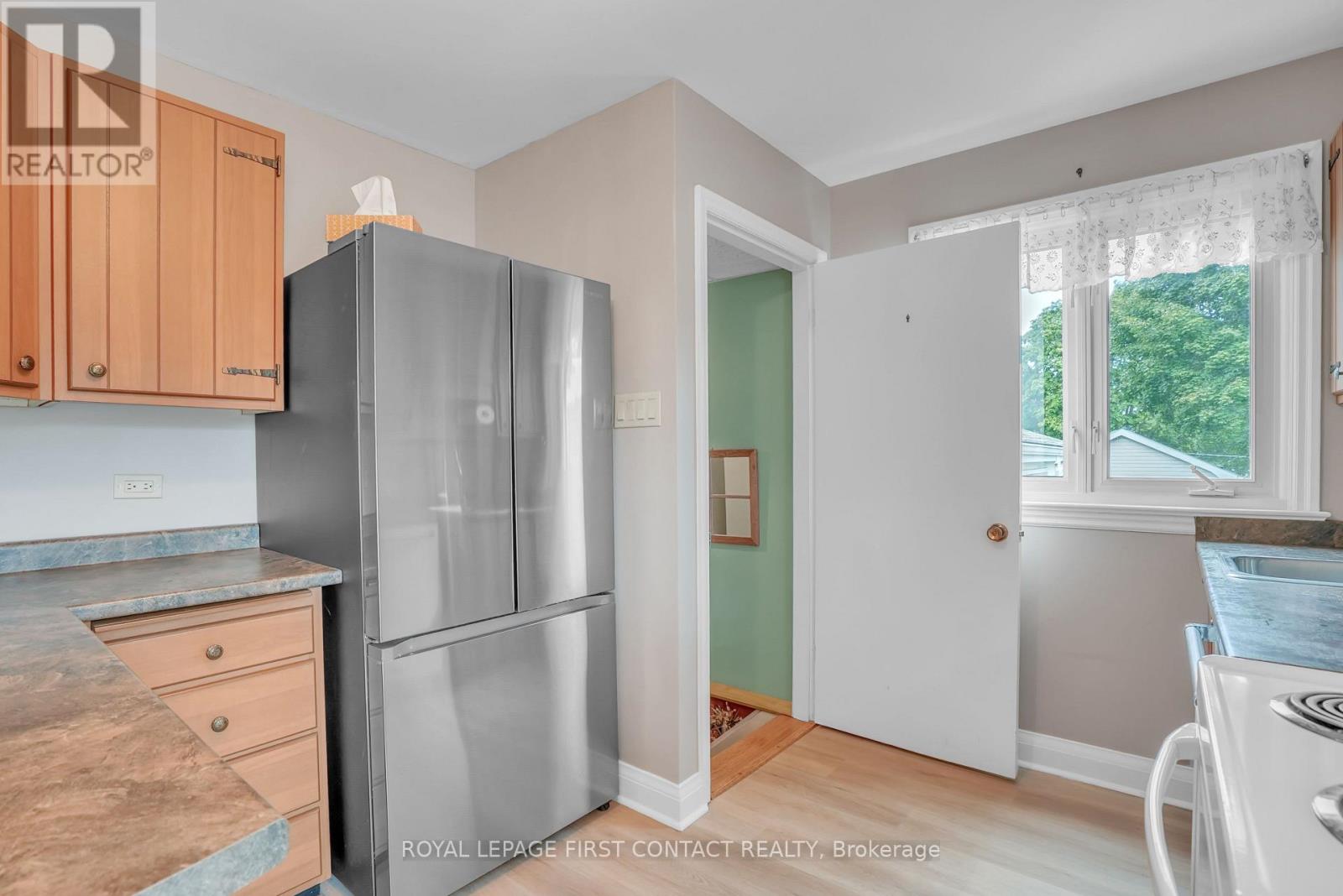 204 Dominion Drive, Clearview (Stayner), Ontario  L0M 1S0 - Photo 8 - S13219900