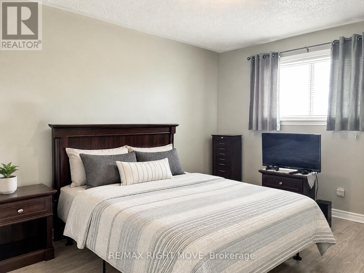 20 Christine Place, Orillia, Ontario  L3V 7P1 - Photo 5 - S13219938