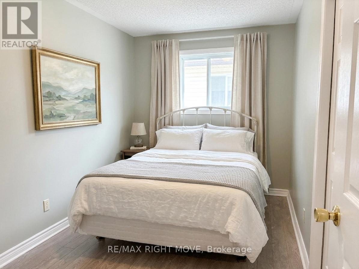 20 Christine Place, Orillia, Ontario  L3V 7P1 - Photo 7 - S13219938