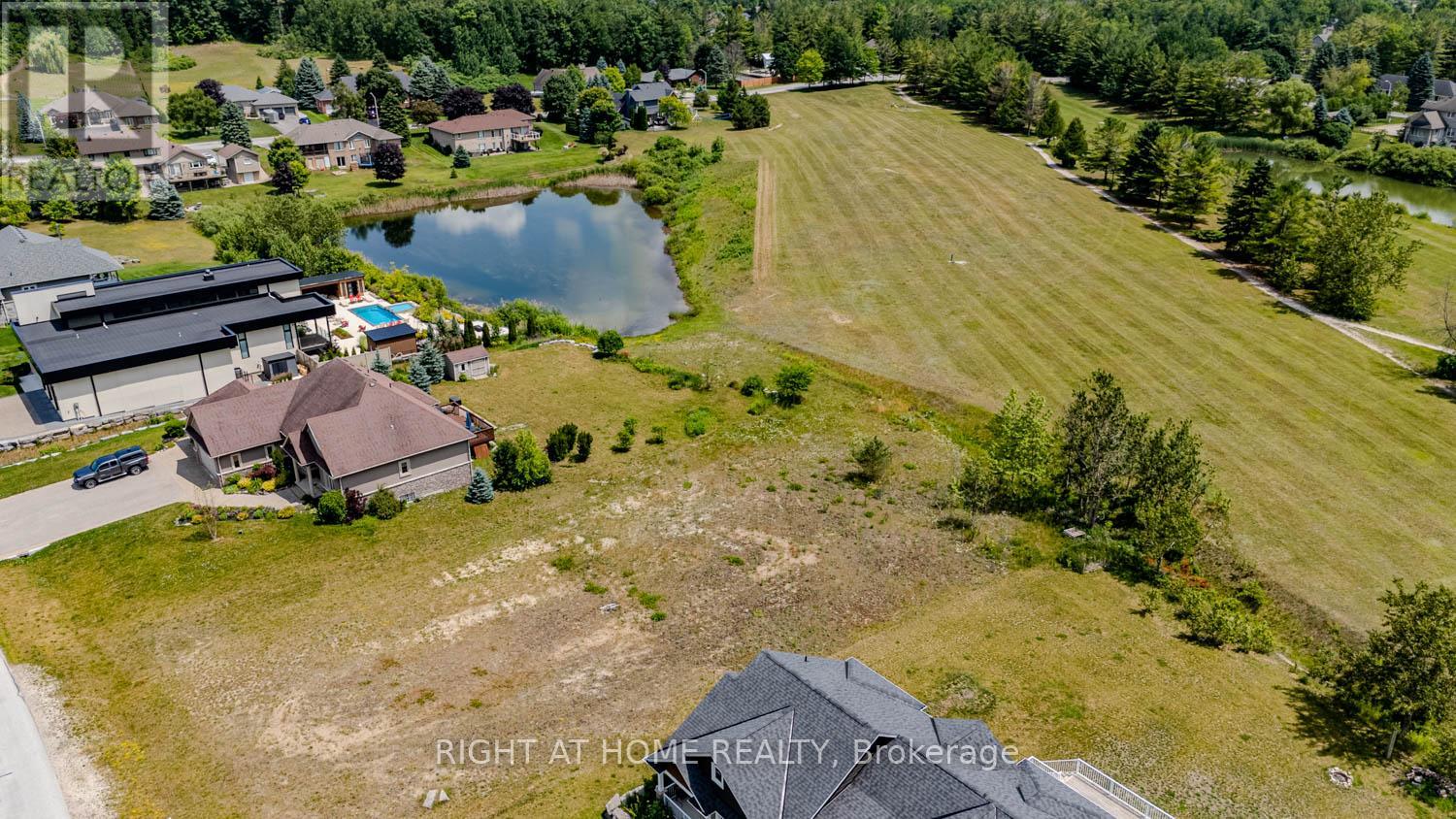 8 Deanna Drive, Wasaga Beach, Ontario  L9Z 1J5 - Photo 5 - S13219956