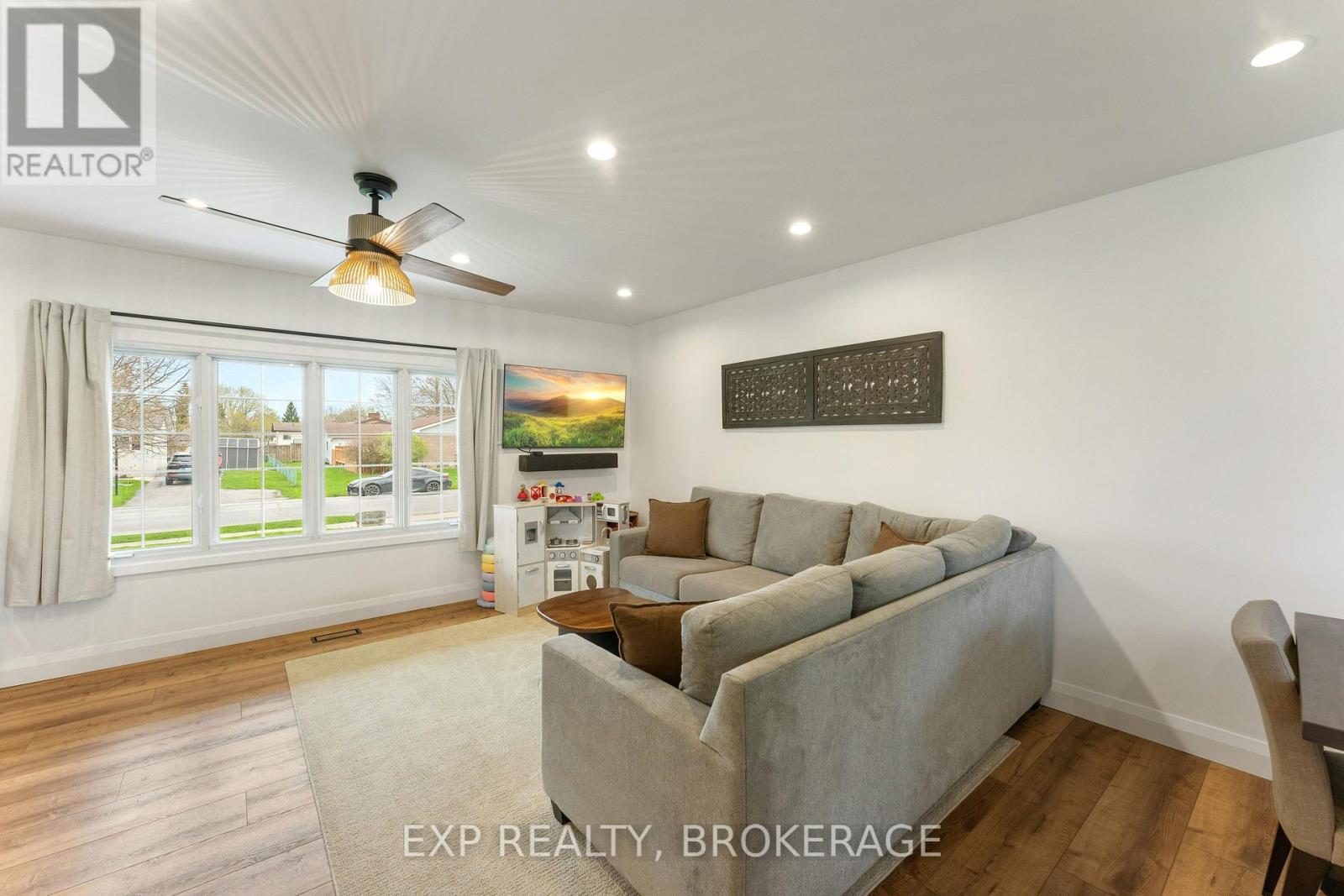 814 Camberley Crescent, Kingston, Ontario  K7M 4C4 - Photo 10 - X13220088