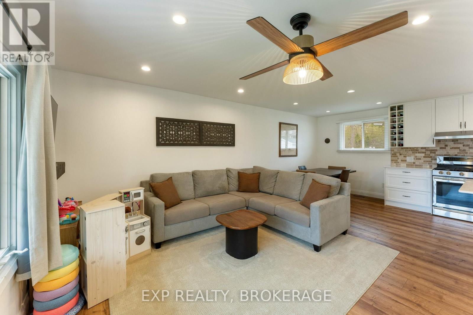 814 Camberley Crescent, Kingston, Ontario  K7M 4C4 - Photo 8 - X13220088