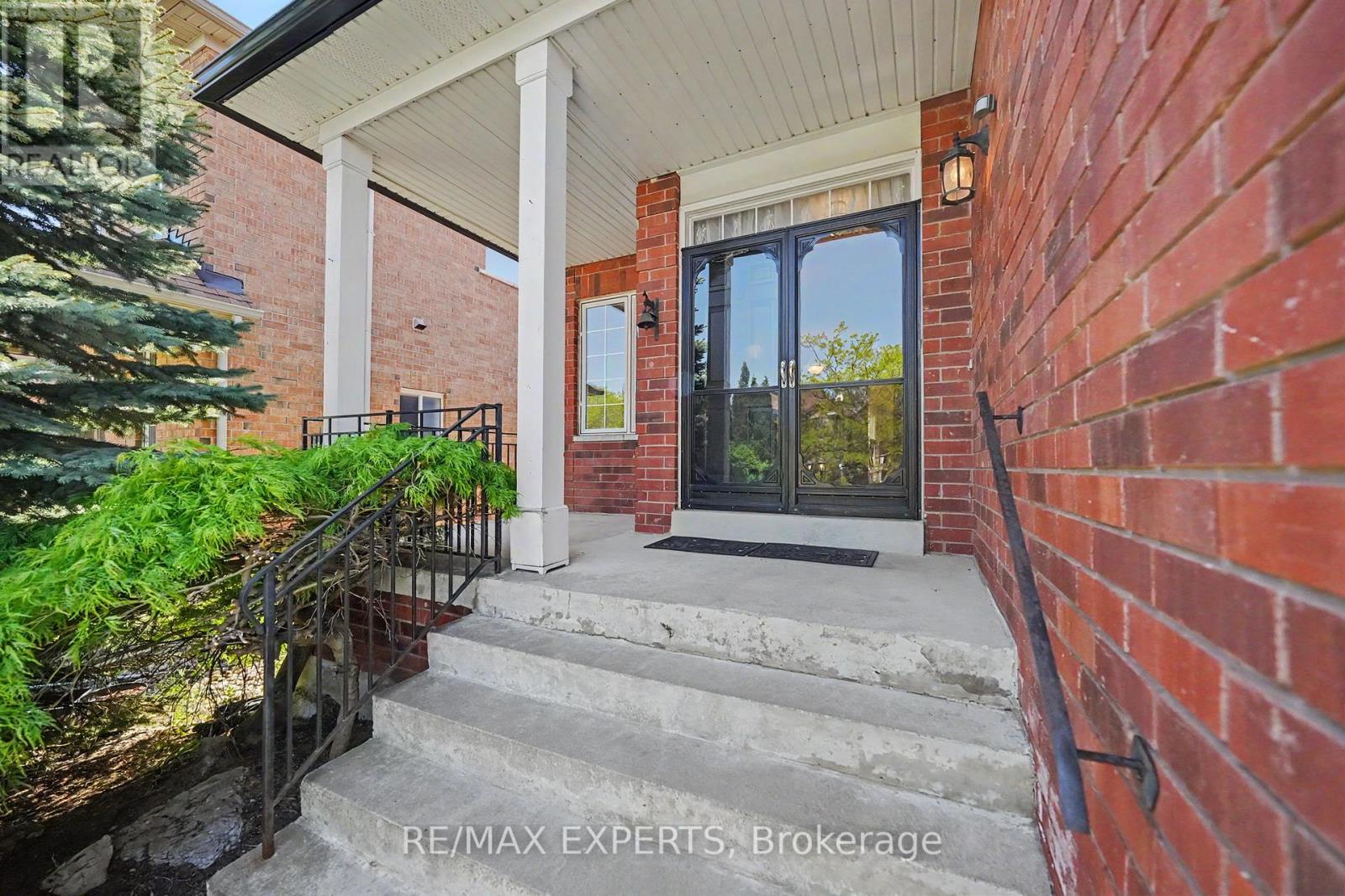 115 Harvest Moon Drive, Caledon, Ontario  L7E 2K7 - Photo 3 - W13219880