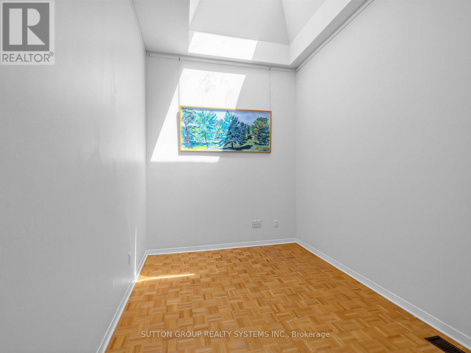 5 - 6 Bartlett Avenue W, Toronto, Ontario  M6H 3E7 - Photo 24 - W13219952
