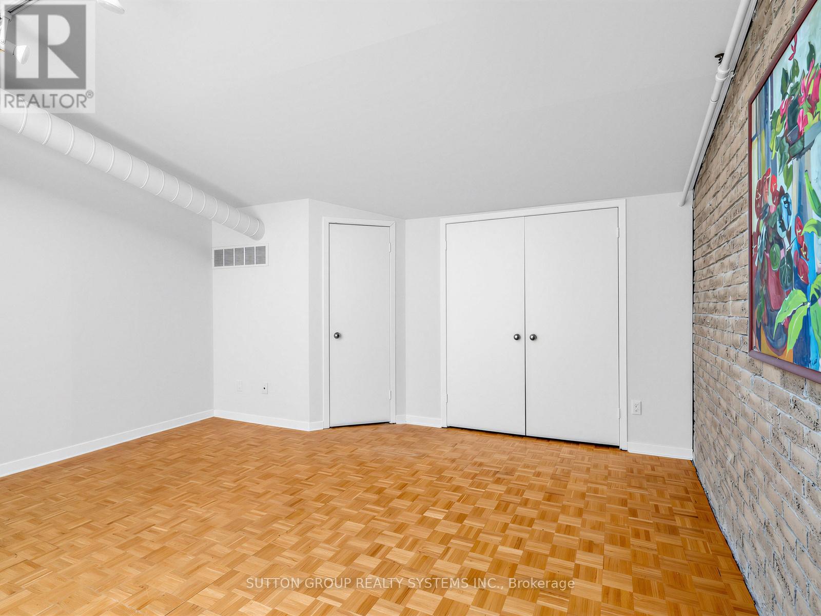 5 - 6 Bartlett Avenue W, Toronto, Ontario  M6H 3E7 - Photo 32 - W13219952