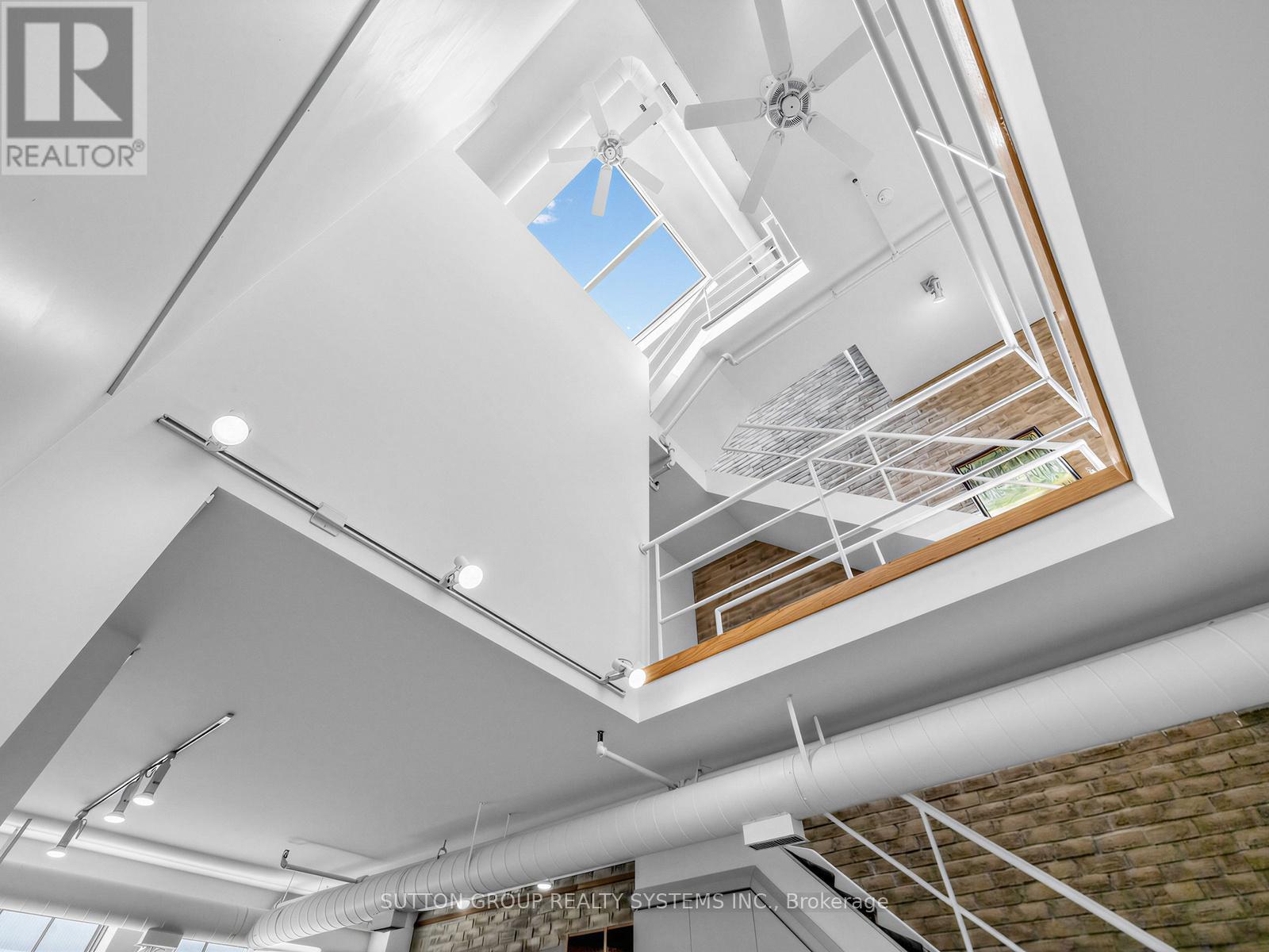 5 - 6 Bartlett Avenue W, Toronto, Ontario  M6H 3E7 - Photo 40 - W13219952