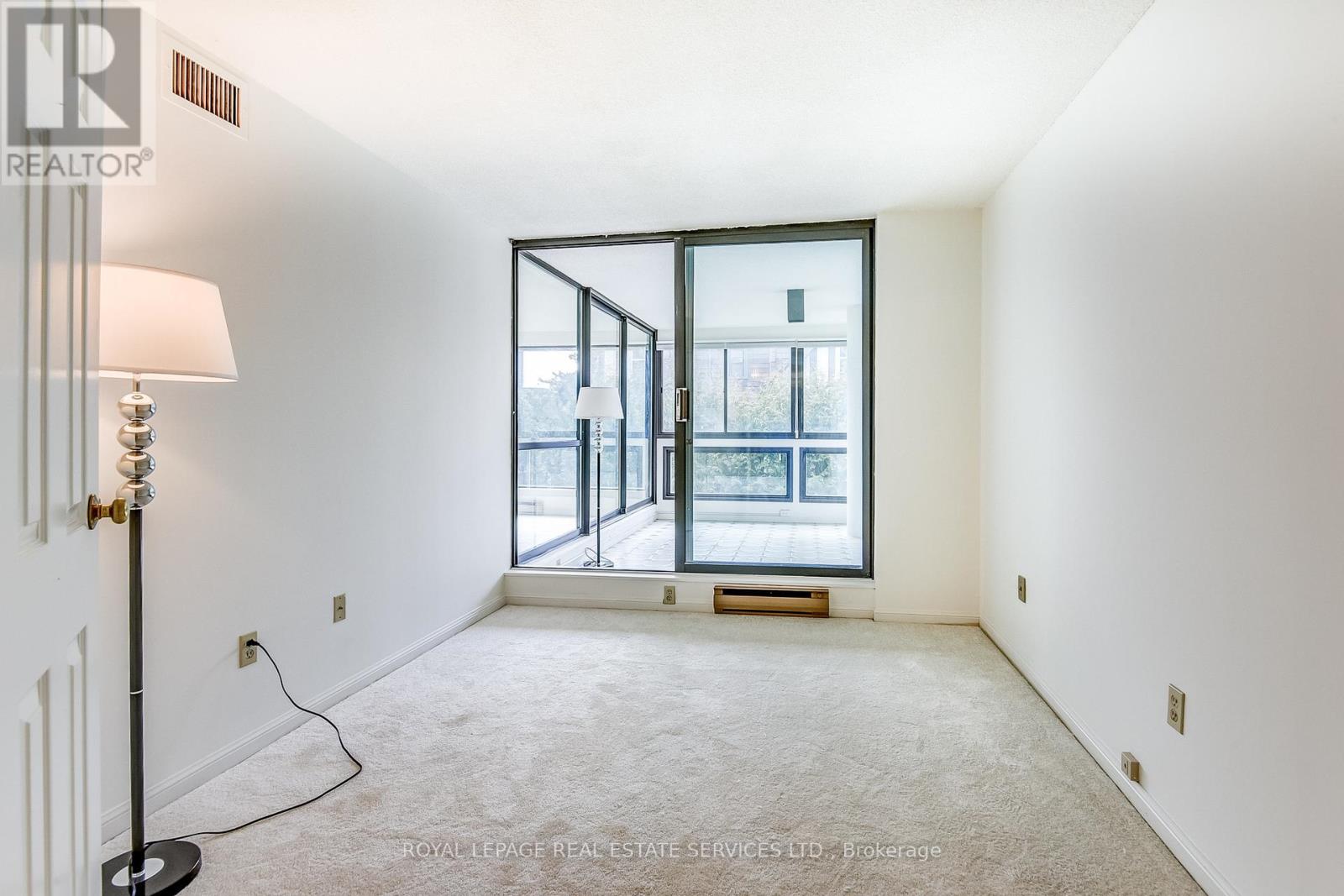 303 - 2545 Bloor Street W, Toronto, Ontario  M6S 1S1 - Photo 13 - W13219970