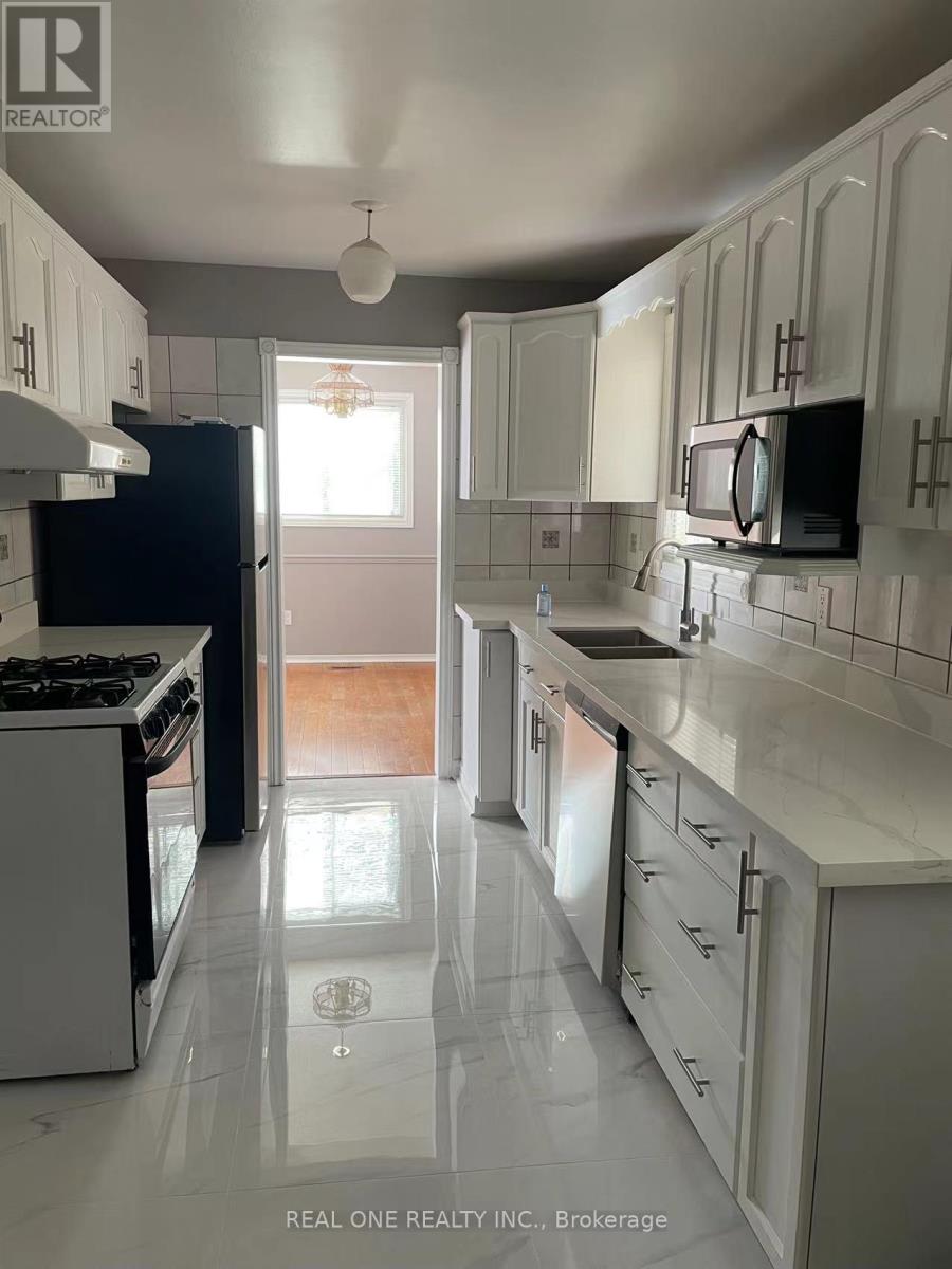 6972 Cordingley Crescent, Mississauga, Ontario  L5N 4Z3 - Photo 4 - W13219980
