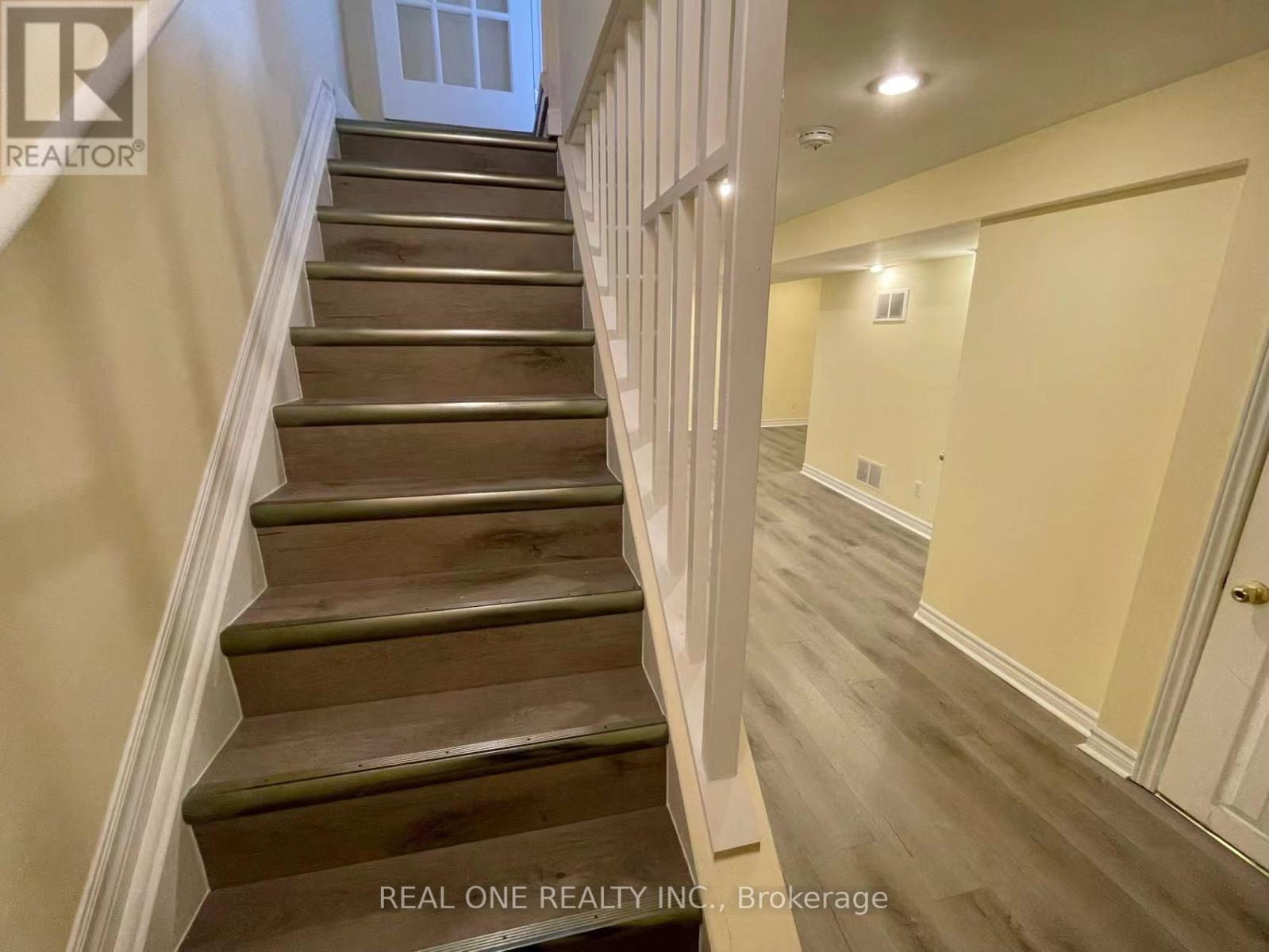 6972 Cordingley Crescent, Mississauga, Ontario  L5N 4Z3 - Photo 9 - W13219980
