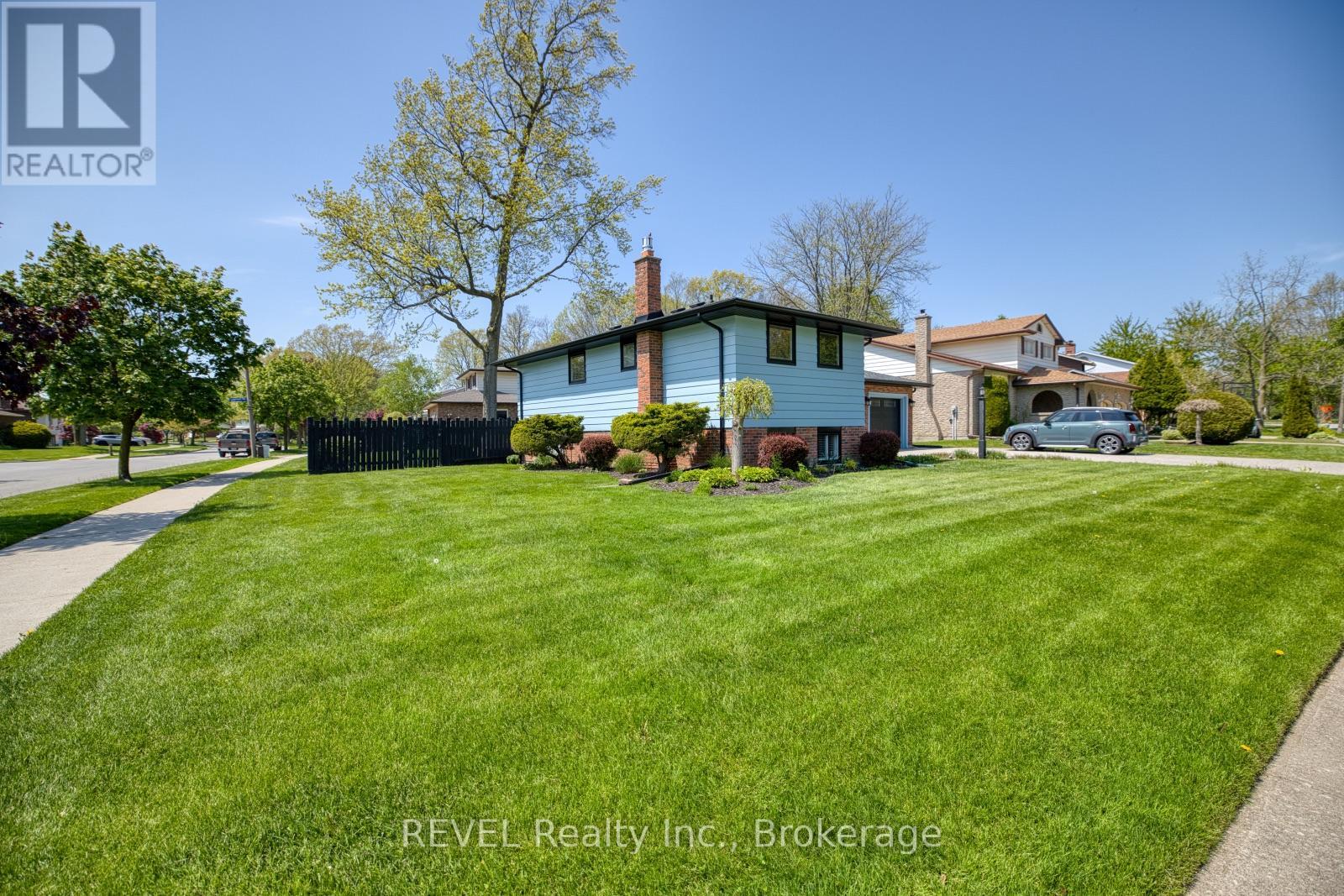 2675 Woodfield Avenue, Niagara Falls (Casey), Ontario  L2J 3A9 - Photo 3 - X13220100