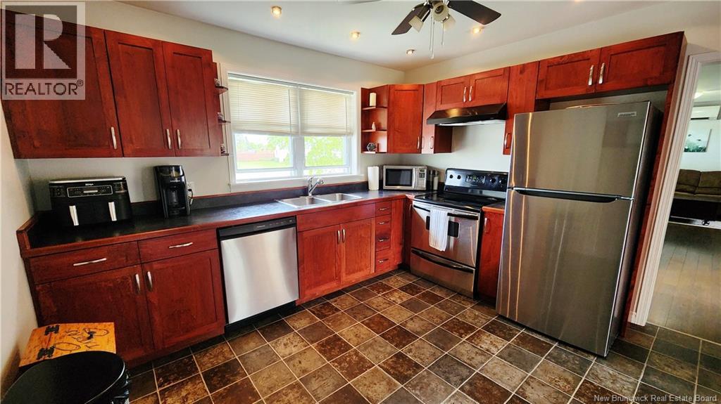 340 Beaconsfield Crescent, Saint John, New Brunswick  E2M 2H8 - Photo 24 - NB140747