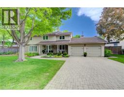 60 HUNTLEY Crescent, Kitchener, Ontario