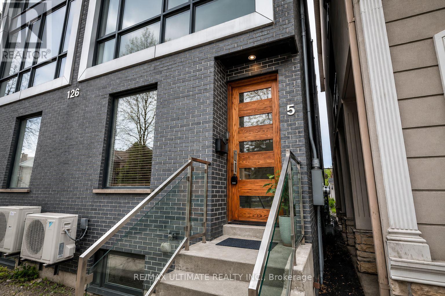 5 - 126 Spadina Road, Toronto, Ontario  M5R 2T8 - Photo 2 - C13220040
