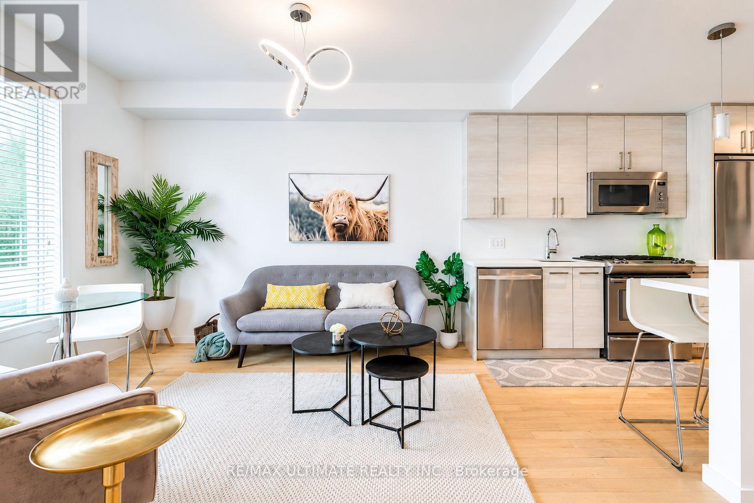 5 - 126 Spadina Road, Toronto, Ontario  M5R 2T8 - Photo 4 - C13220040