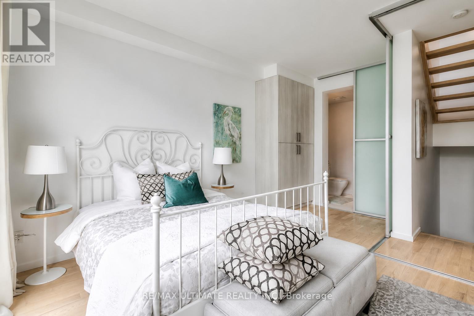 5 - 126 Spadina Road, Toronto, Ontario  M5R 2T8 - Photo 9 - C13220040