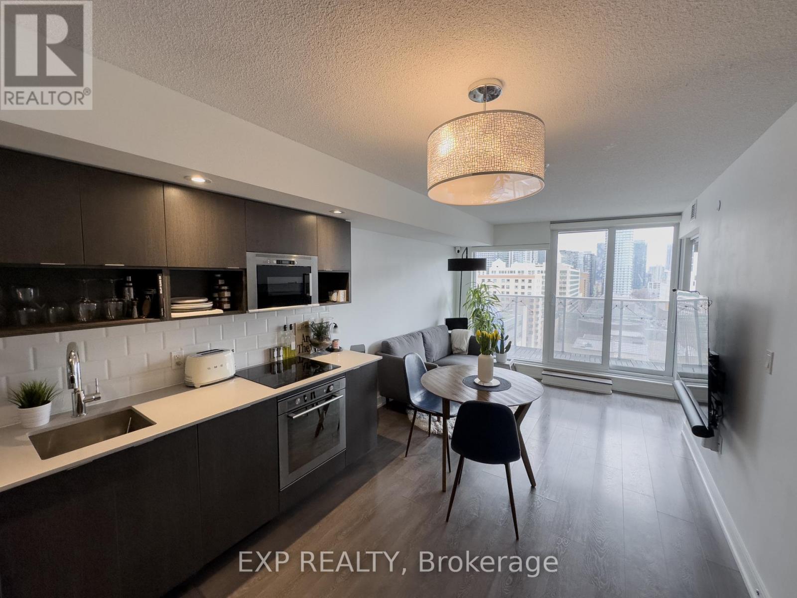 1009 - 89 Mcgill Street, Toronto, Ontario  M5B 0B1 - Photo 2 - C13220044