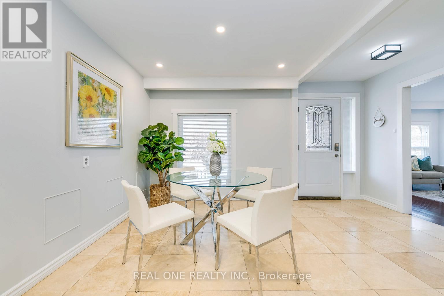 533 Tipperton Crescent, Oakville, Ontario  L6L 5E1 - Photo 14 - W13220018