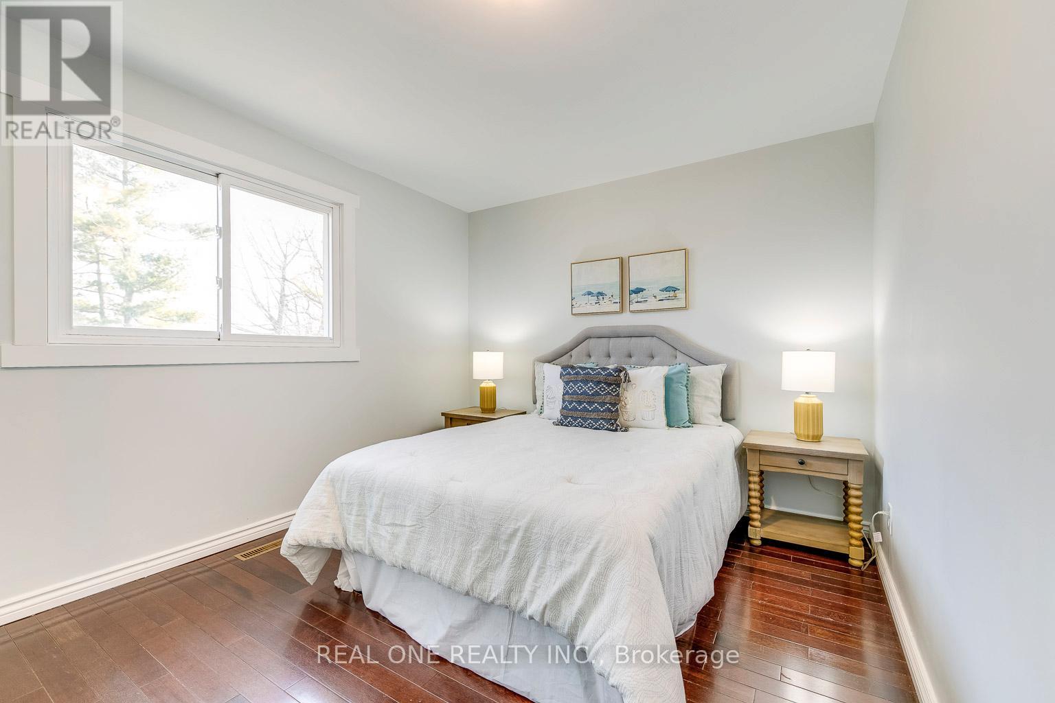 533 Tipperton Crescent, Oakville, Ontario  L6L 5E1 - Photo 25 - W13220018