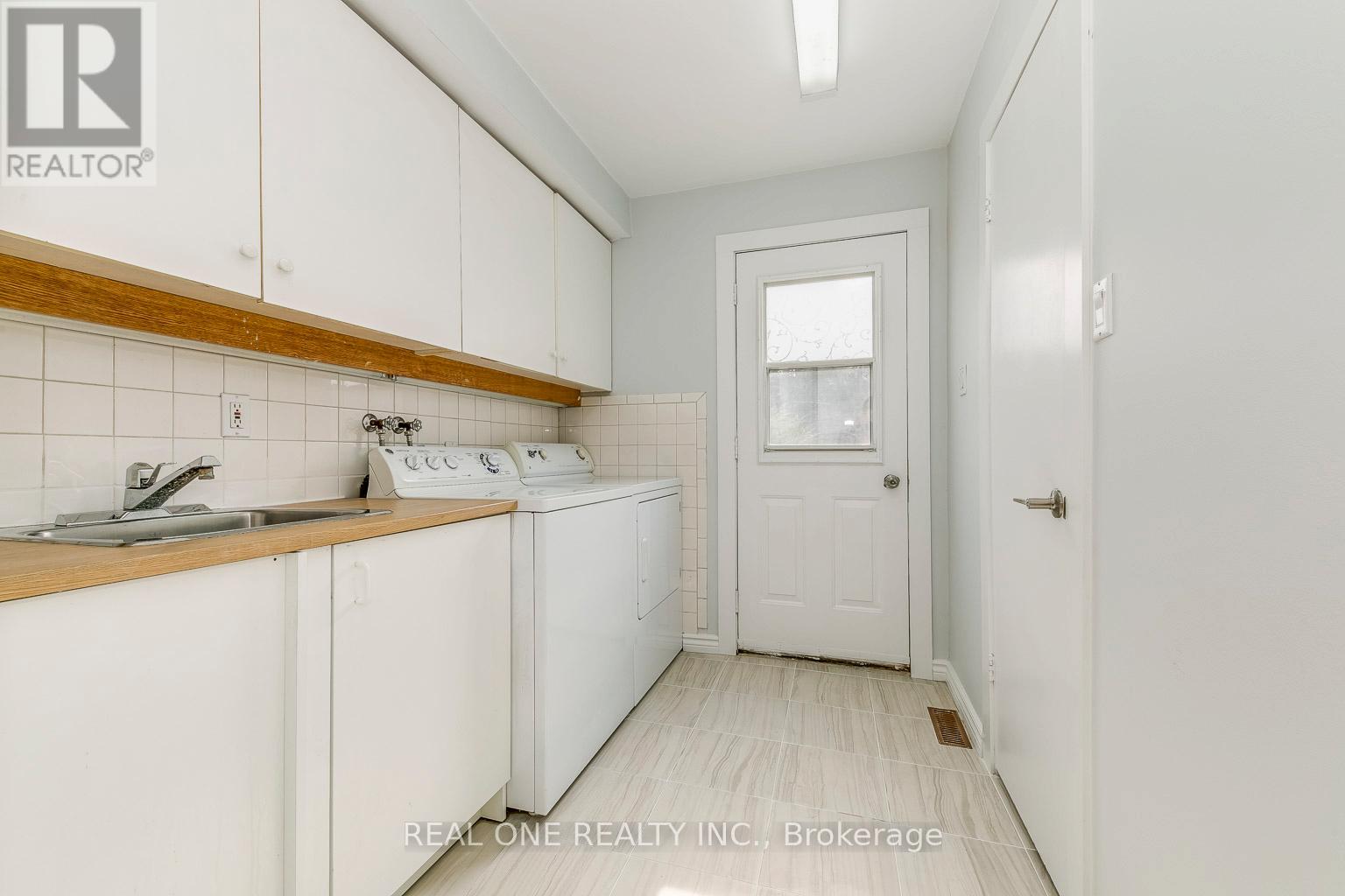533 Tipperton Crescent, Oakville, Ontario  L6L 5E1 - Photo 38 - W13220018