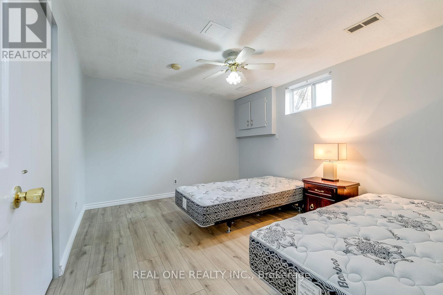 533 Tipperton Crescent, Oakville, Ontario  L6L 5E1 - Photo 46 - W13220018