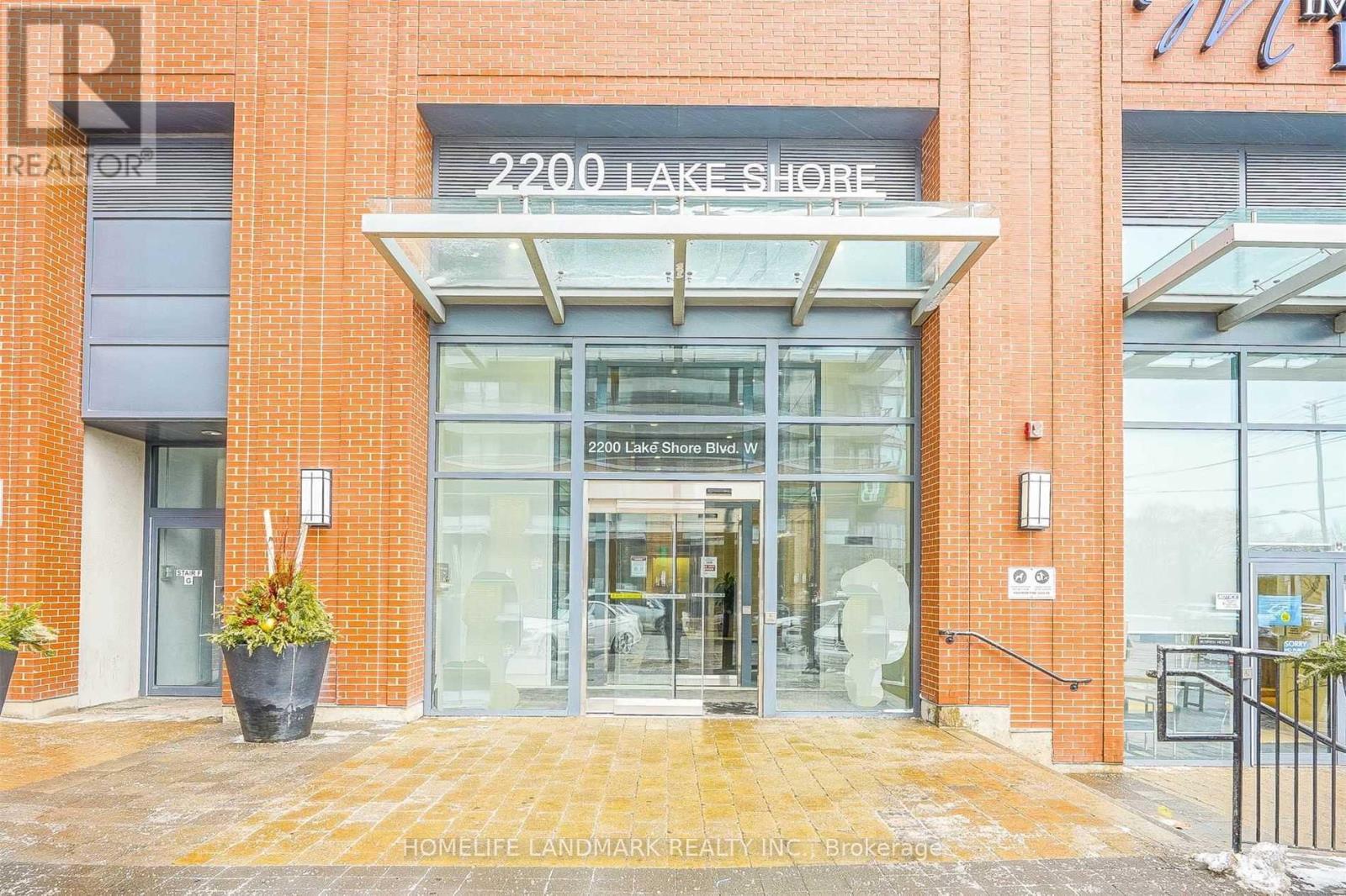 814 - 2200 Lakeshore Boulevard W, Toronto, Ontario  M8V 1A4 - Photo 2 - W13220094