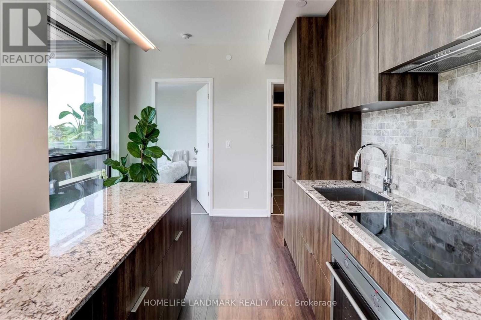 413 - 1990 Bloor Street W, Toronto, Ontario  M6P 0B6 - Photo 12 - W13220098