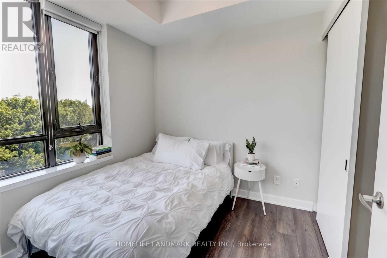 413 - 1990 Bloor Street W, Toronto, Ontario  M6P 0B6 - Photo 18 - W13220098