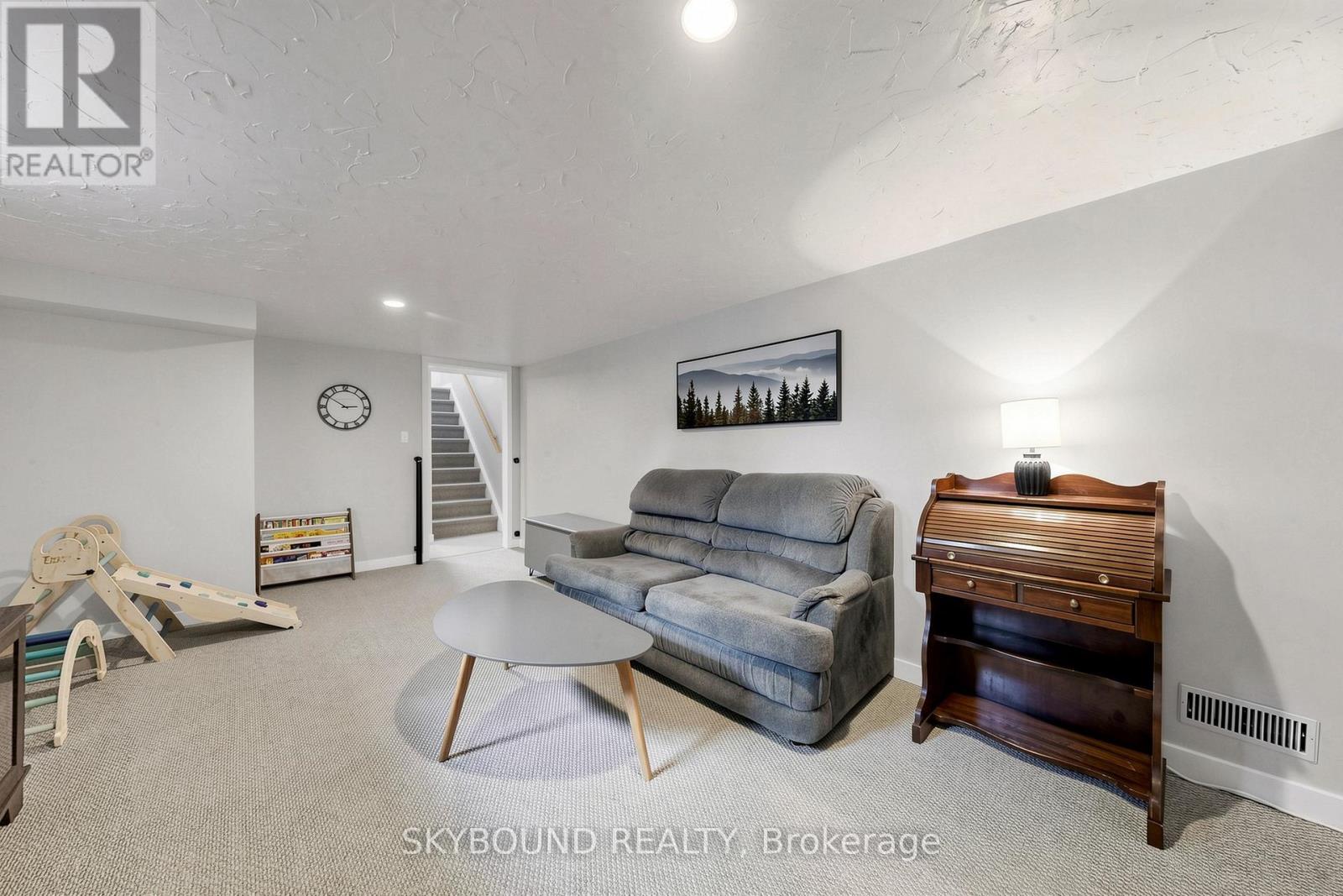 46 Melbourne Street E, Kawartha Lakes, Ontario  K9V 1X9 - Photo 14 - X13220010