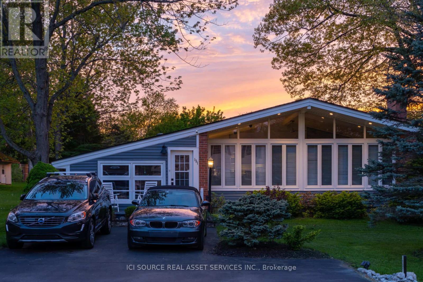 131 Bernard Avenue, Fort Erie, Ontario  L0S 1N0 - Photo 2 - X13220014