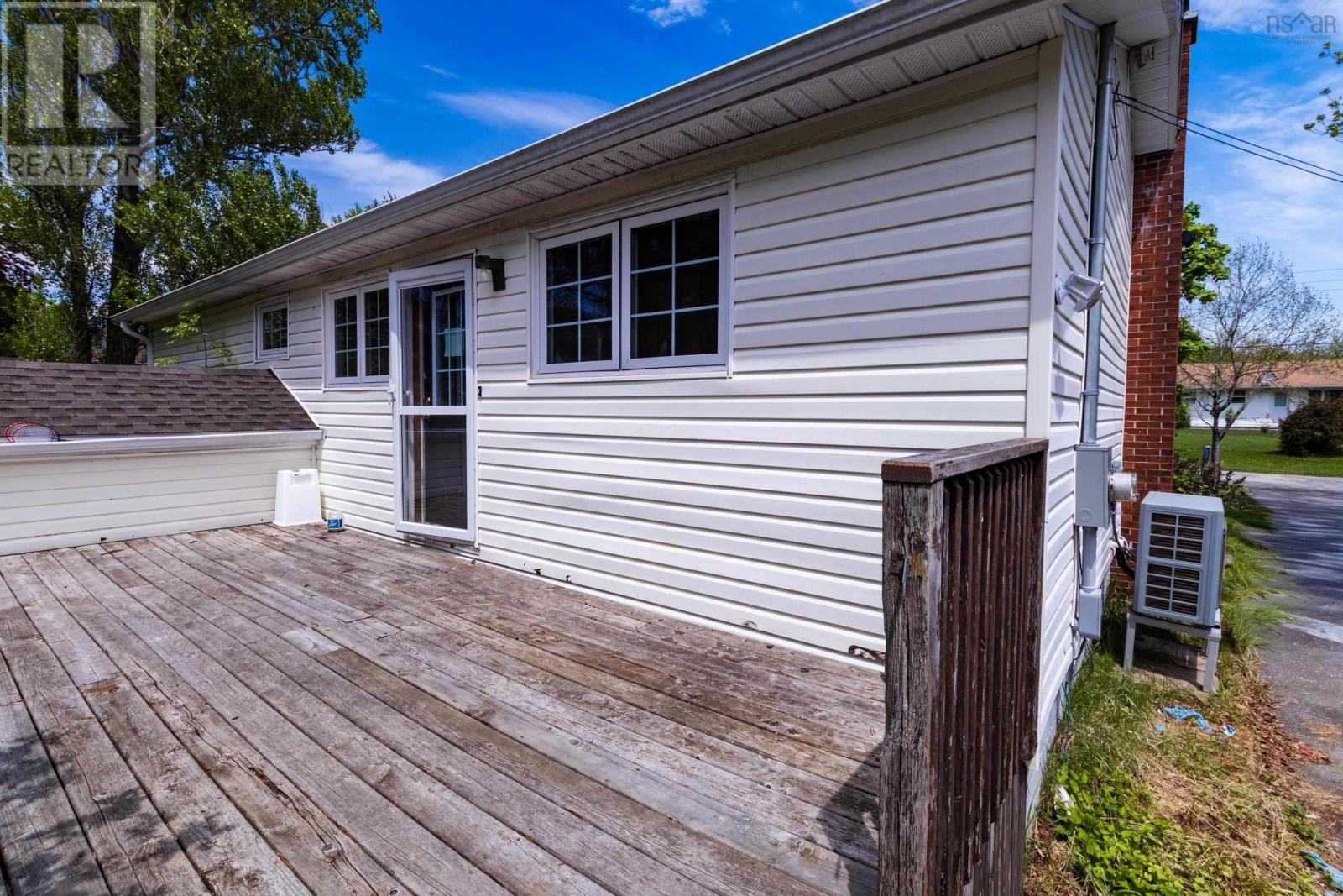 119 Harriet Street, Shelburne, Nova Scotia  B0T 1W0 - Photo 46 - 202612727