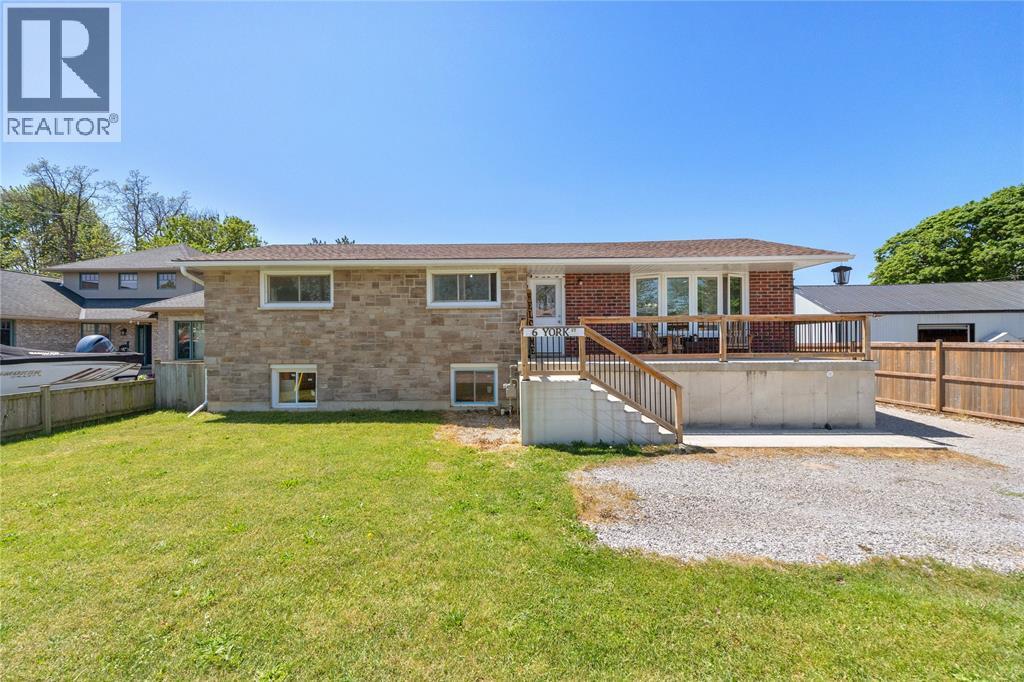 6 YORK STREET, lambton shores, Ontario