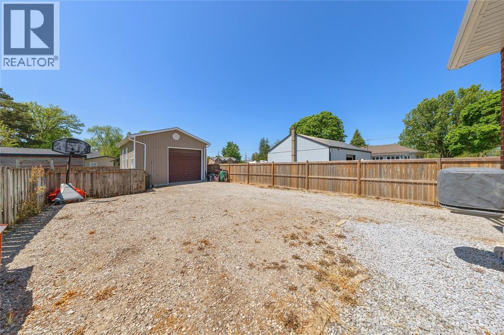 6 York Street, Lambton Shores, Ontario  N0N 1J0 - Photo 28 - 26012398