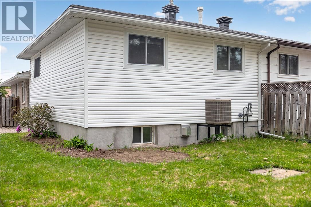 1649 Havenbrook Drive, Sudbury, Ontario  P3A 5C6 - Photo 2 - 2128157