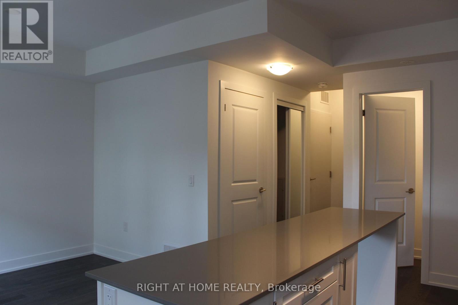 249 - 1075 Douglas Mccurdy Common, Mississauga, Ontario  L5G 0C6 - Photo 11 - W13219794