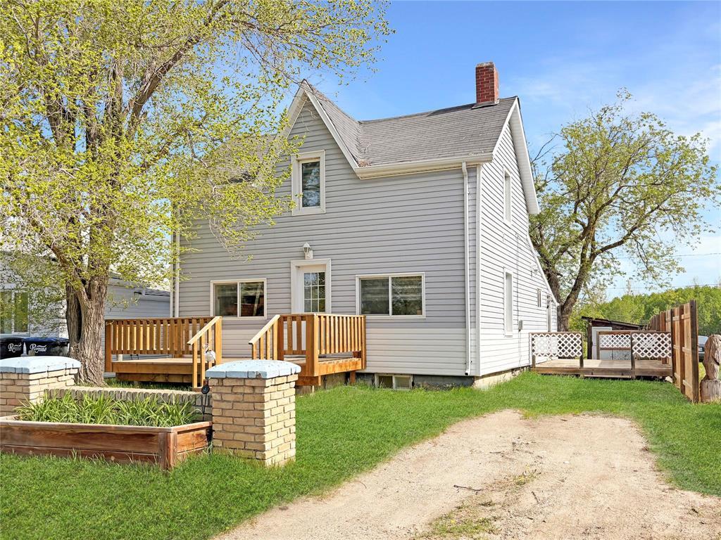 367 5th Avenue, Rivers, Manitoba