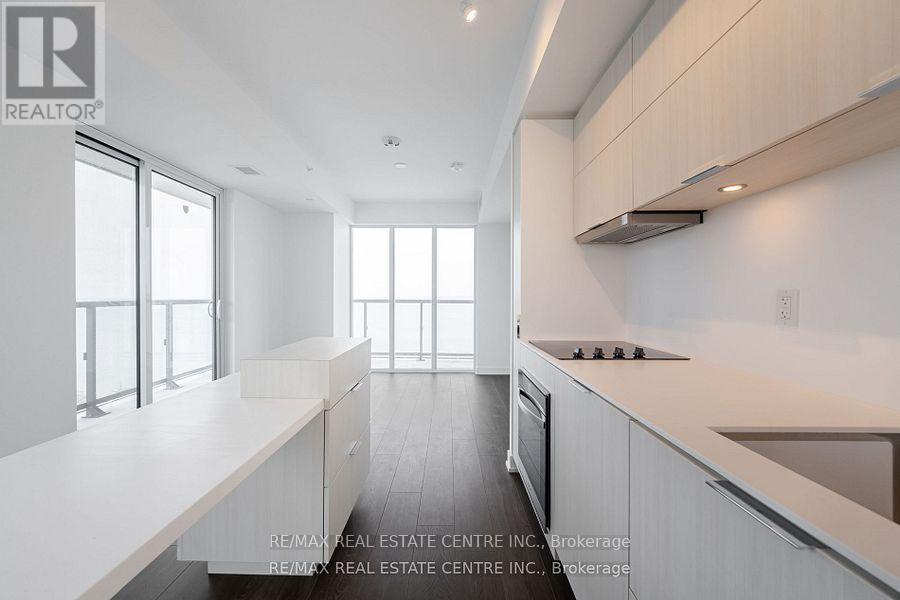 1703 - 370 Martha Street, Burlington, Ontario  L7R 0G9 - Photo 10 - W13220146