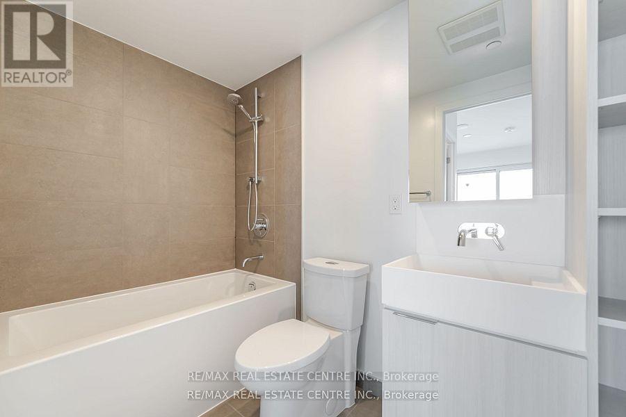1703 - 370 Martha Street, Burlington, Ontario  L7R 0G9 - Photo 25 - W13220146