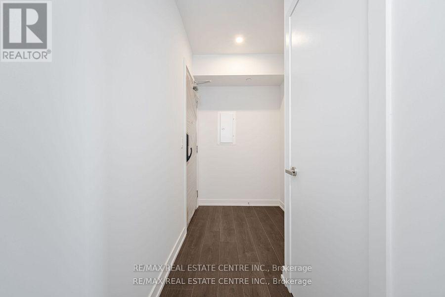 1703 - 370 Martha Street, Burlington, Ontario  L7R 0G9 - Photo 8 - W13220146
